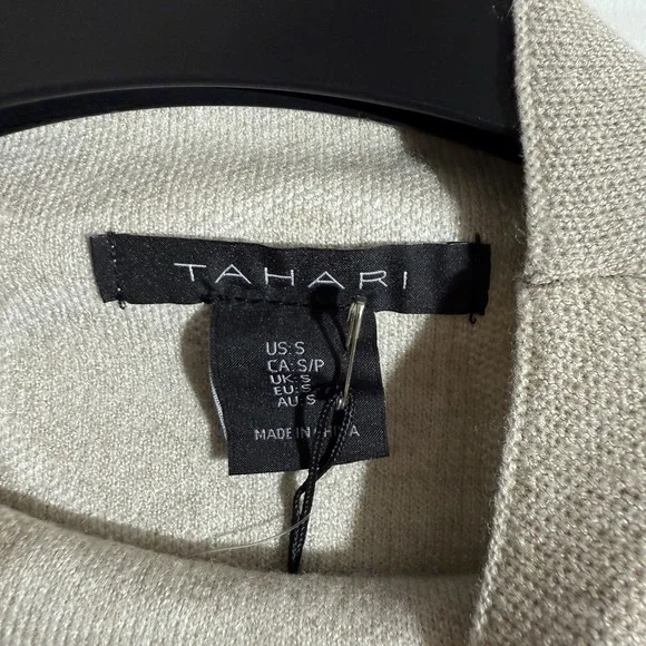 NWT Tahari Mock Neck Sweater Tan w/Hearts LongSleeve WMS S CozyStretch Valentine - Picture 3 of 11